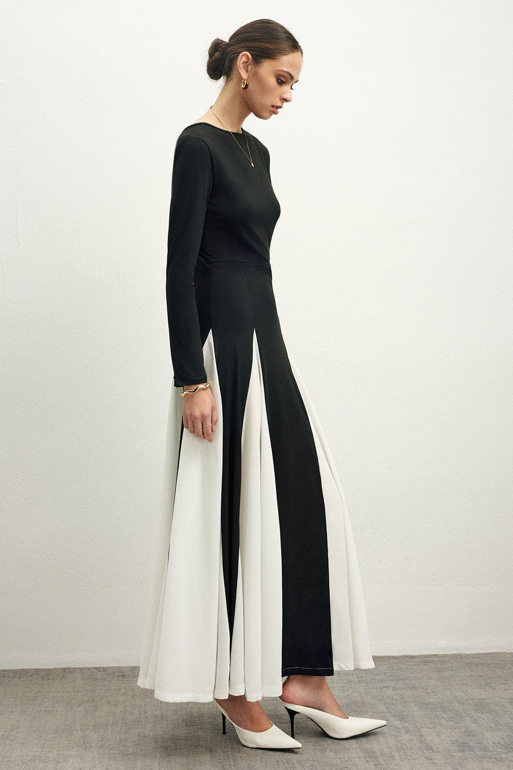 Contrast Color Long Sleeve Midi Dress