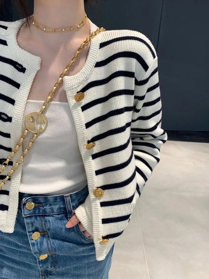 White Black Striped Knitted Female Winter Short Long Sleeve Cardigan