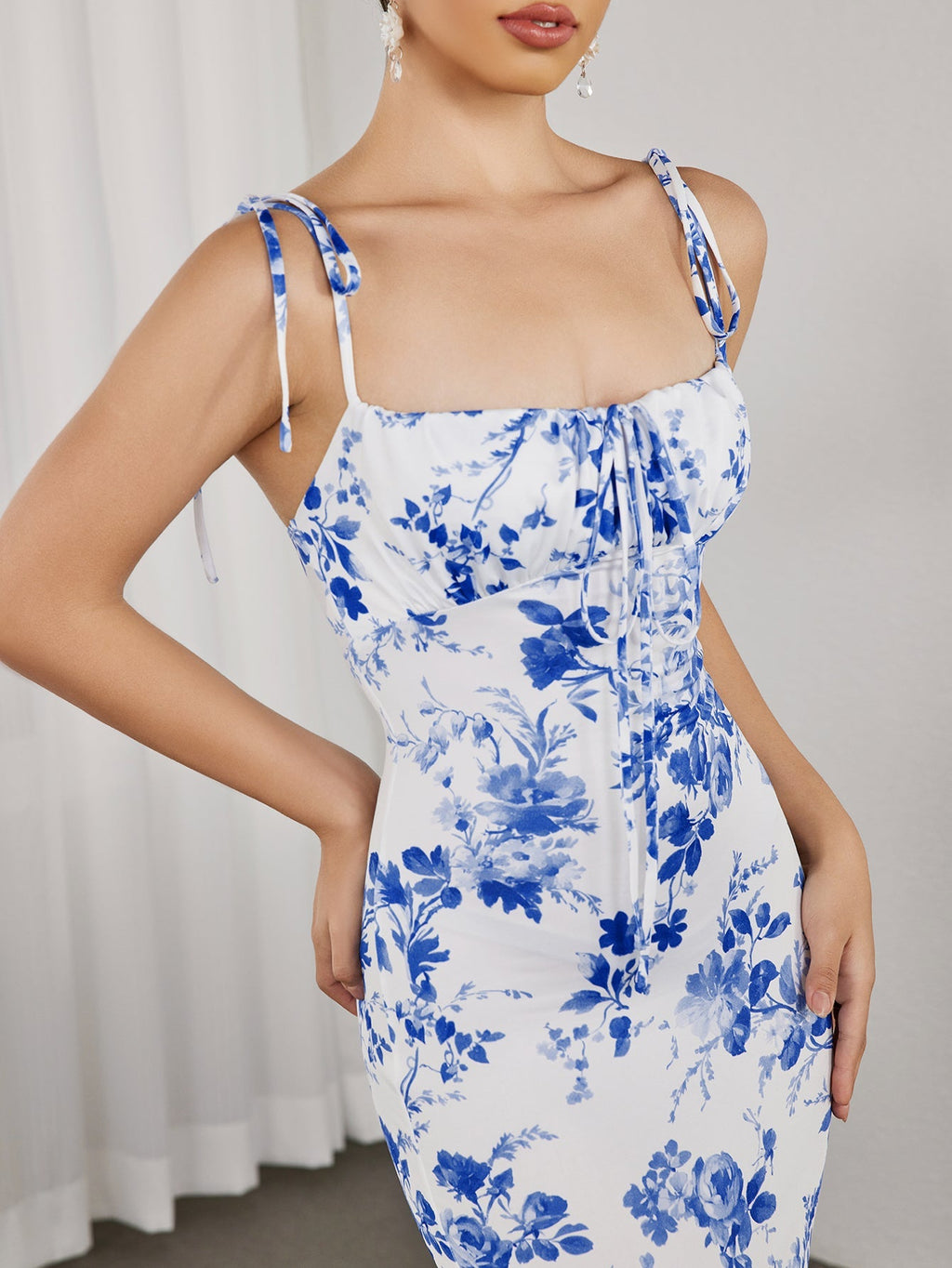 Lace-up Straps Tie Front Bodycon Dress(petite Version)