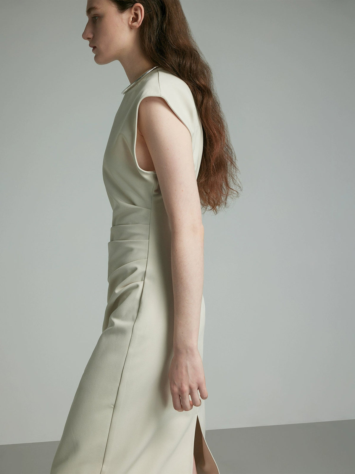 Round Neck Sleeveless Midi Dress