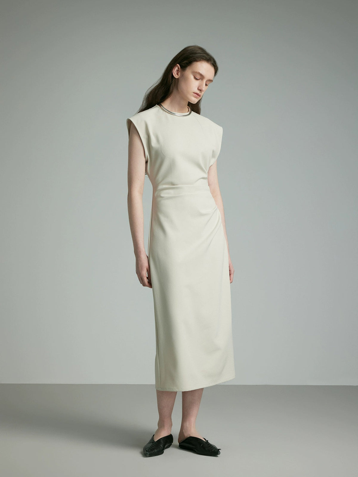 Round Neck Sleeveless Midi Dress