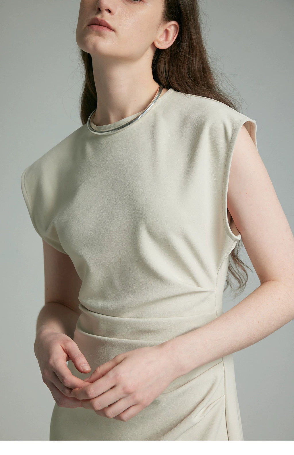 Round Neck Sleeveless Midi Dress
