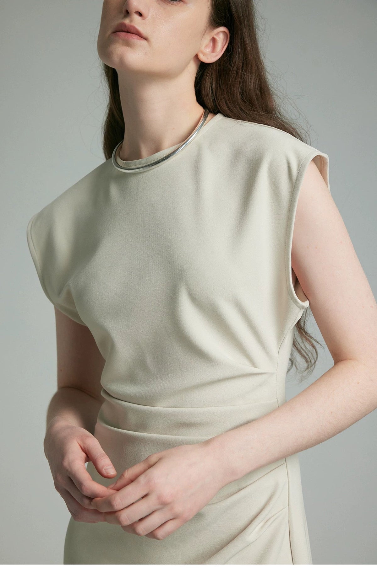 Round Neck Sleeveless Midi Dress