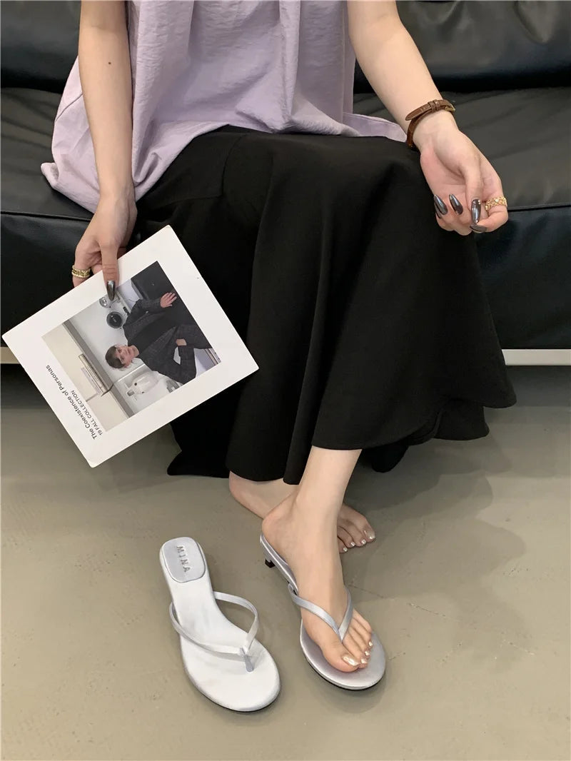 Summer New Brand Slipper Narrow Band Slides Outdoor Dress Flat Heel Vacation Sandal
