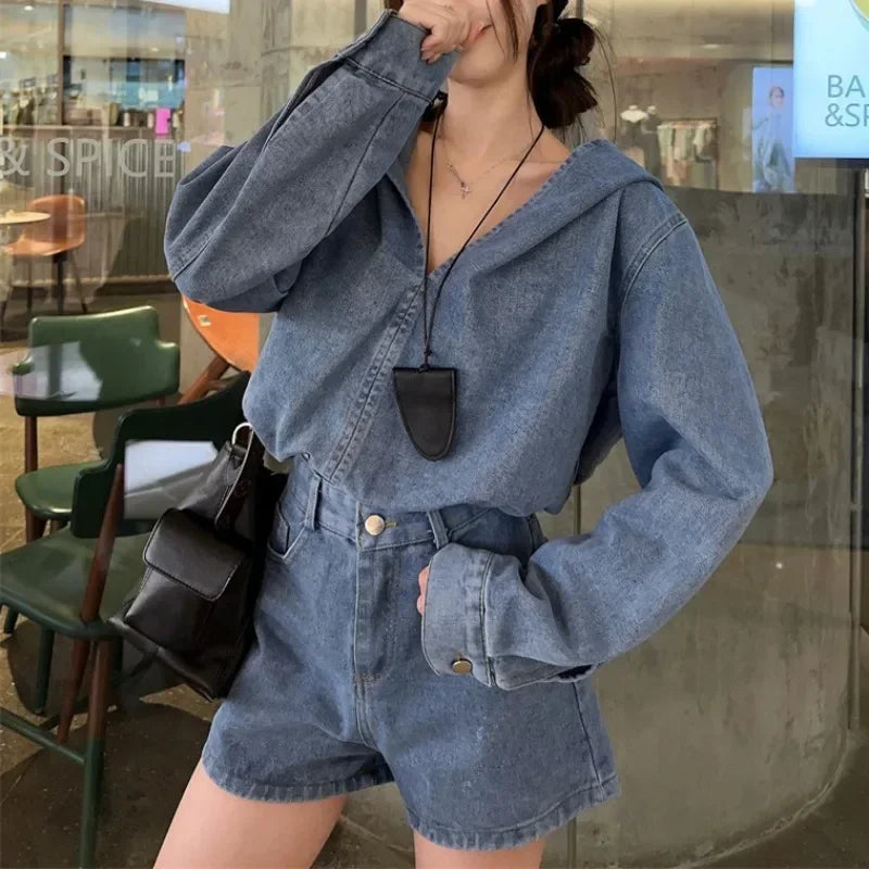 Winter New American Distressed Washed Loose Denim Hooded Longsleeved Tshirt + Straight Shorts Twopiece Suit