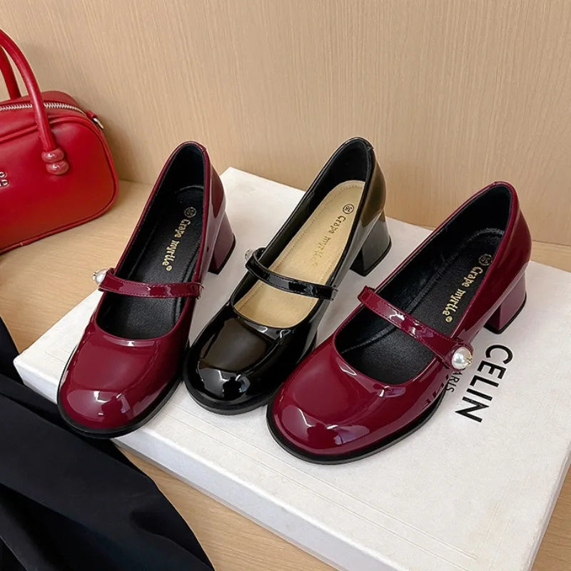 Sweet Round Head Patent Leather Mary Jane Shoes Brand Design Square Heel Tripping Strap Party Wedding Single Shoes