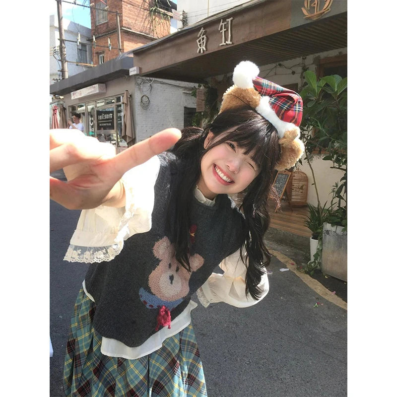 Kawaii Cartoon Bear Sweater Vest Japanese Print Knitted Pullovers Waistcoat Aesthetic Knitwear Korean Sleeveless Jumpers