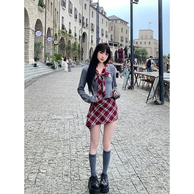 Sweet Hot Girl College Style Suit Autumn Laceup Patchwork Sweater Plaid Pleated Skirt Twopiece Set Female Clothes