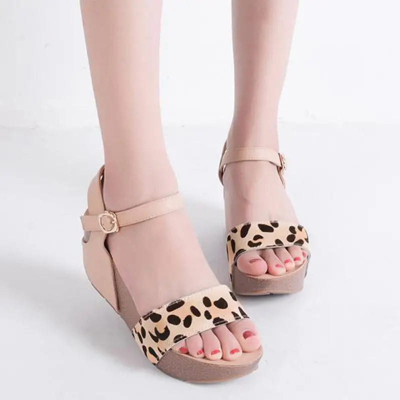 Summer New Genuine Horsehair Highheeled Thicksoled Leopardprint Roman Slopeheeled Sandals 32 33 Small Size Shoes