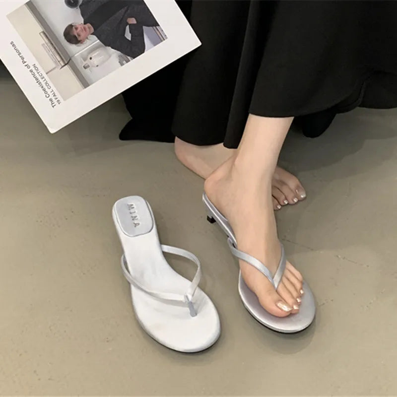 Summer New Brand Slipper Narrow Band Slides Outdoor Dress Flat Heel Vacation Sandal