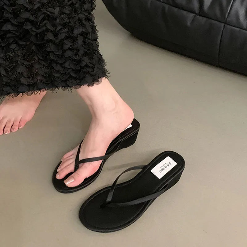 Summer New Slipper Narrow Band Slip on Flip on Shoes Low Wedge Heel Outdoor Dress Slides New Woman