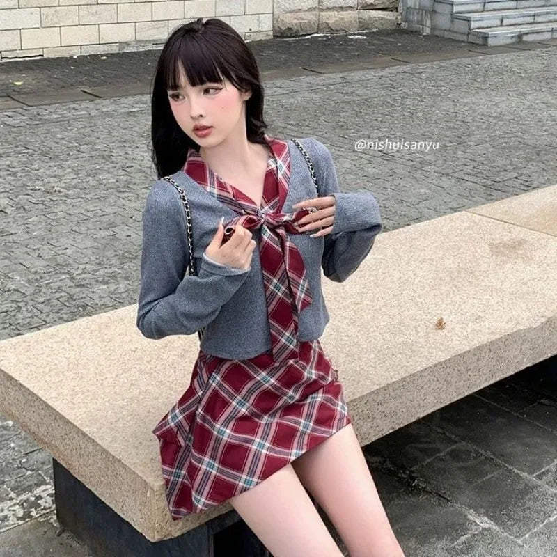 Sweet Hot Girl College Style Suit Autumn Laceup Patchwork Sweater Plaid Pleated Skirt Twopiece Set Female Clothes