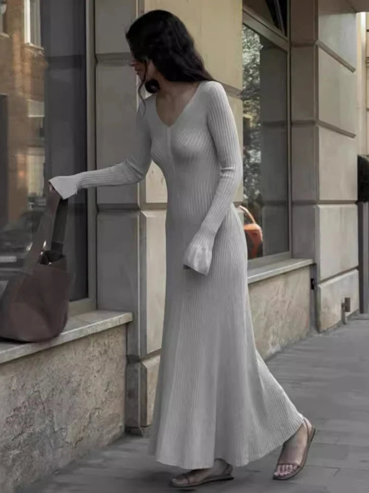 Retro V Neck Knitted Dress for Autumn Winter Rib Sweater Long Dress Bodycon Flare Sleeve Clothes Lady