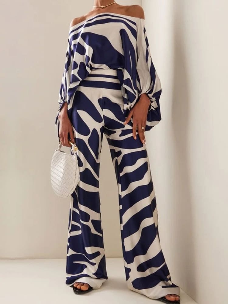 Abstract Waves Two-piece Set - Blue