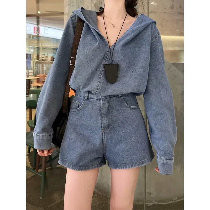 Winter New American Distressed Washed Loose Denim Hooded Longsleeved Tshirt + Straight Shorts Twopiece Suit