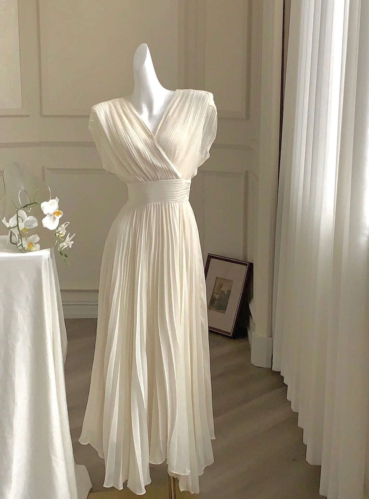 Summer New Party Pleats Long Dresses for Vneck High Waist Holiday Sleeveless Female Clothing Robe