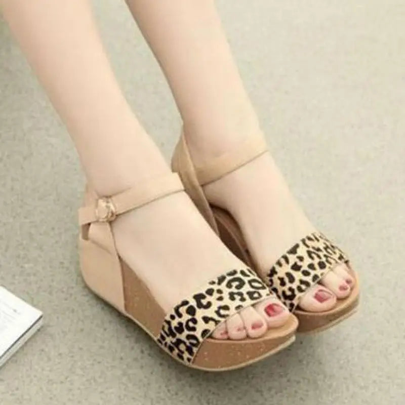 Summer New Genuine Horsehair Highheeled Thicksoled Leopardprint Roman Slopeheeled Sandals 32 33 Small Size Shoes