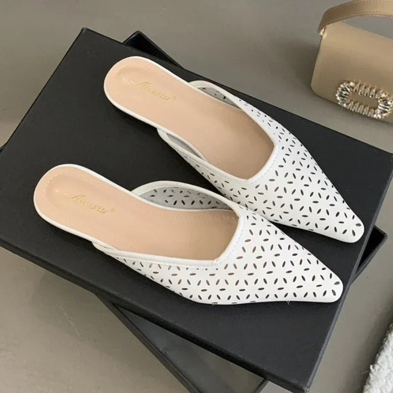 Summer Hollow Flat Slippers Comfortable Soft Bottom Nonslip Sandals Pantuflas Mujer