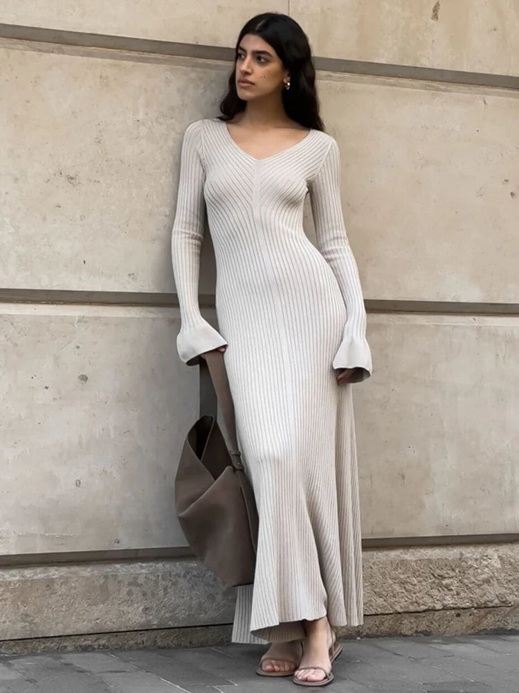 Retro V Neck Knitted Dress for Autumn Winter Rib Sweater Long Dress Bodycon Flare Sleeve Clothes Lady