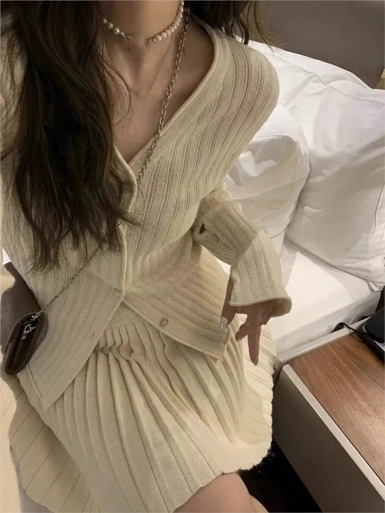 Autumn Y2k Knitted 2-piece Skirt Set Single Breasted V-neck Cardigan Pleated Mini Skirt Korean Suit Knitting Outfits