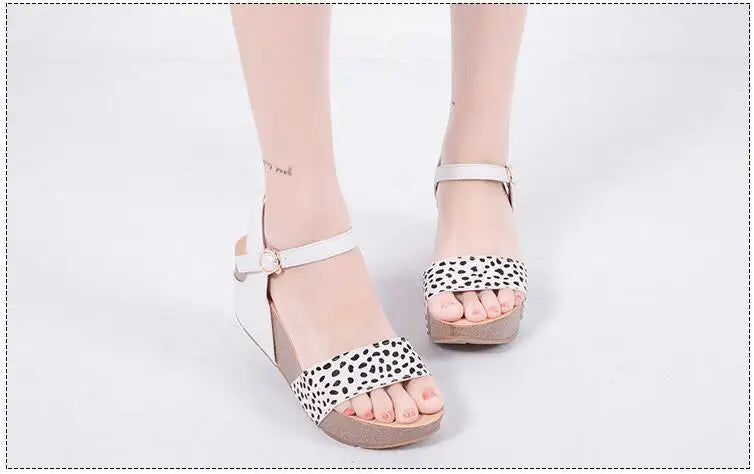 Summer New Genuine Horsehair Highheeled Thicksoled Leopardprint Roman Slopeheeled Sandals 32 33 Small Size Shoes