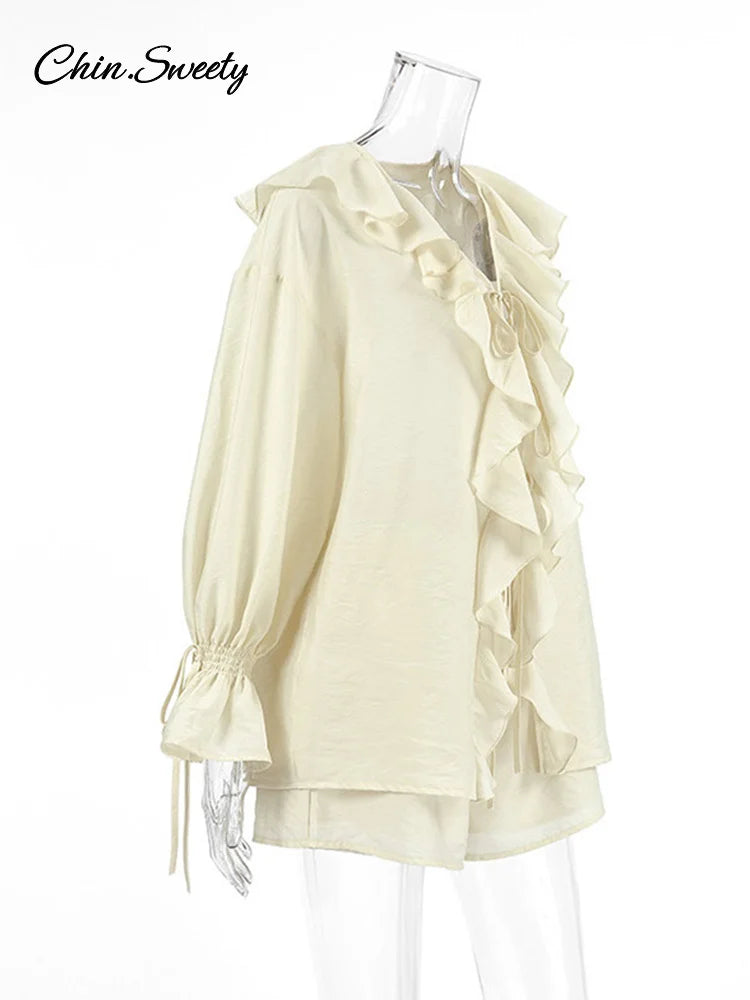 Loose Ruffles Shorts Set for 2 Pieces V Neck Hollow Out Shirts Wide Leg Short Pants Spring Summer Lady White Suit