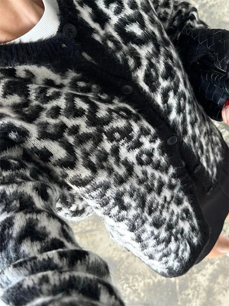 Female Leopard Cardigan Sweater Printed Contrast Loose Long Sleeve Commute Cropped Coat ’s Autumn Cardigan