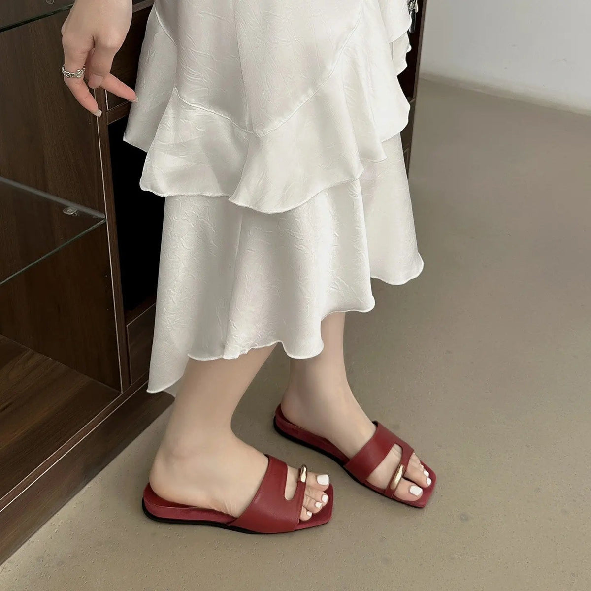 Shoes Woman Slippers Summer Square Toe Slides Rivet Pantofle Flat Designer New Rivet Shoes Slippers Summer Pan