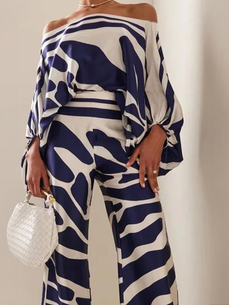 Abstract Waves Two-piece Set - Blue