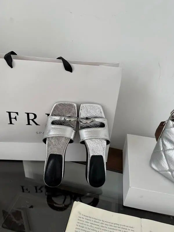Shoes Woman Slippers Summer Square Toe Slides Rivet Pantofle Flat Designer New Rivet Shoes Slippers Summer Pan