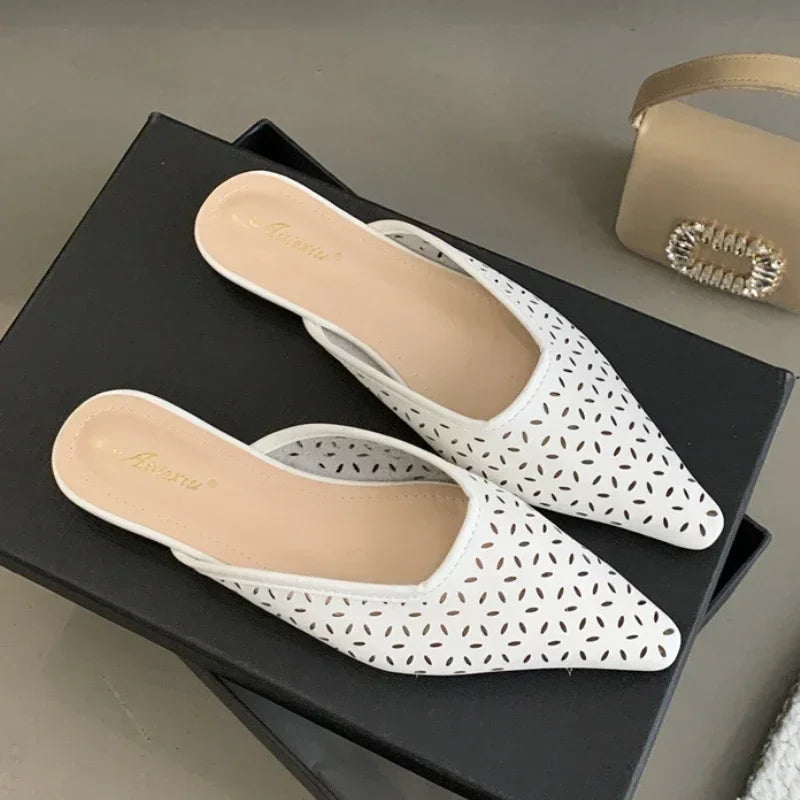 Summer Hollow Flat Slippers Comfortable Soft Bottom Nonslip Sandals Pantuflas Mujer