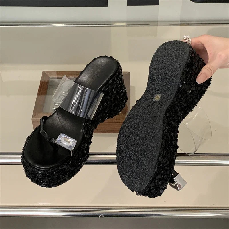 Designer Crystal Sequin Cloth Platform Wedge Slippers Street Style Clip Toe High Heels Banquet Summer Shoes