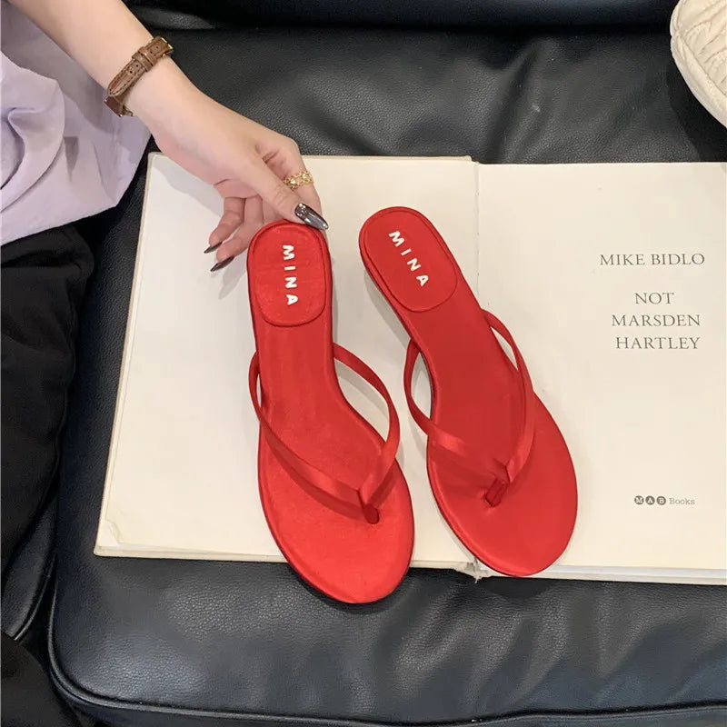 Summer New Brand Slipper Narrow Band Slides Outdoor Dress Flat Heel Vacation Sandal