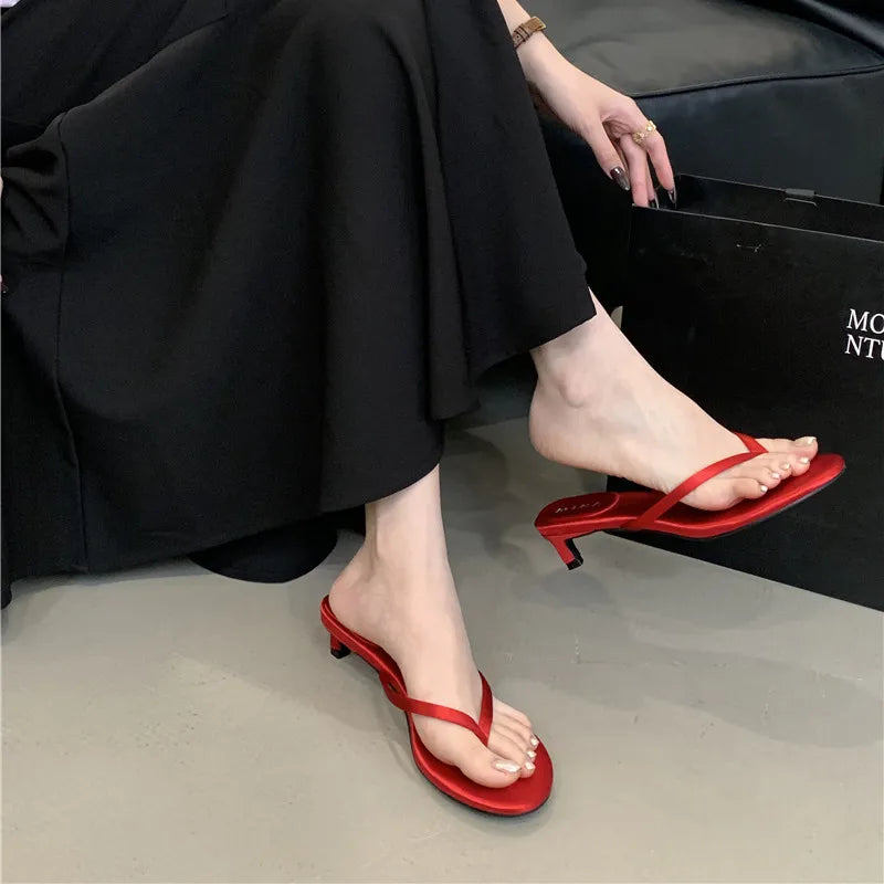 Summer New Brand Slipper Narrow Band Slides Outdoor Dress Flat Heel Vacation Sandal