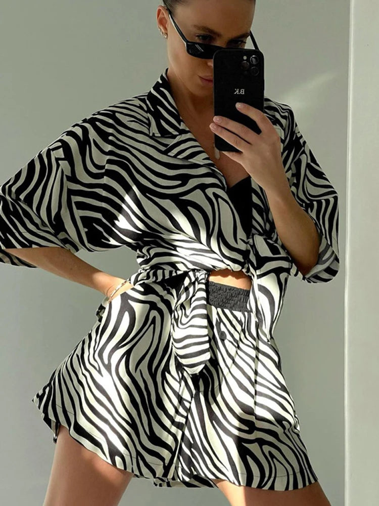 Two Piece Sets Outfits Zebra Printed Loose Shirt Tops and High Waist Shorts Set Summer New