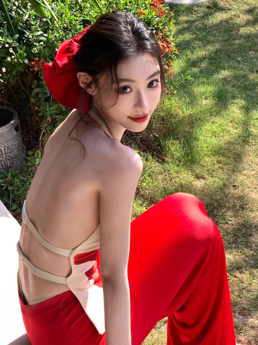 Vacation Backless Halter Top & Red Skirt Two-piece Set