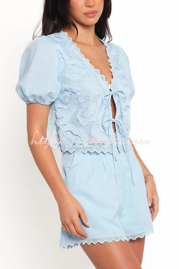Fashionable V-neck Tie Puff Sleeve Top and Pocket Shorts Set