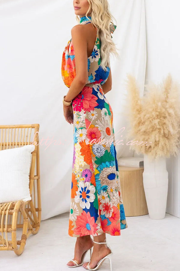 Land of Beauty Print Halter Neck Elastic Waist Party Maxi Dress