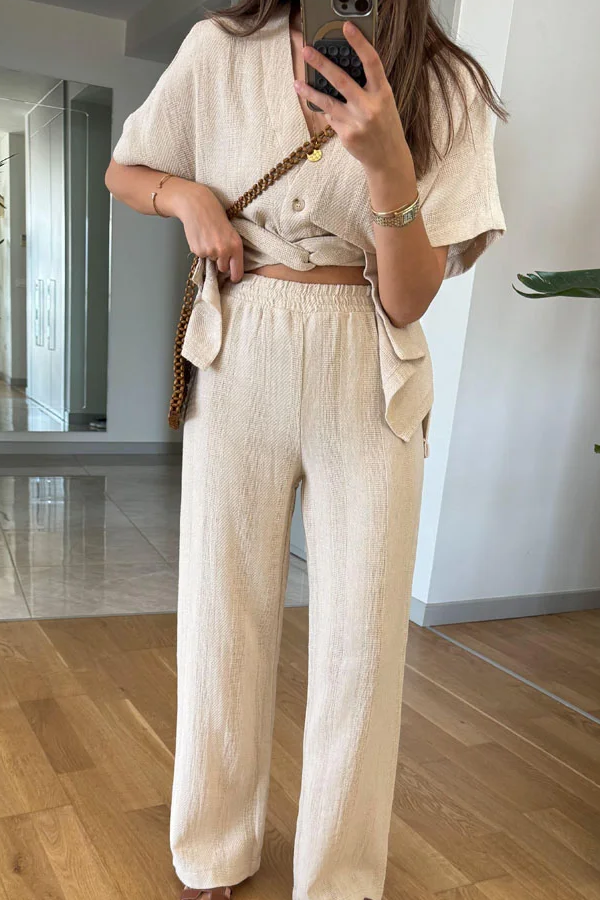 V-neck Short Sleeves & Pants Two-piece Set