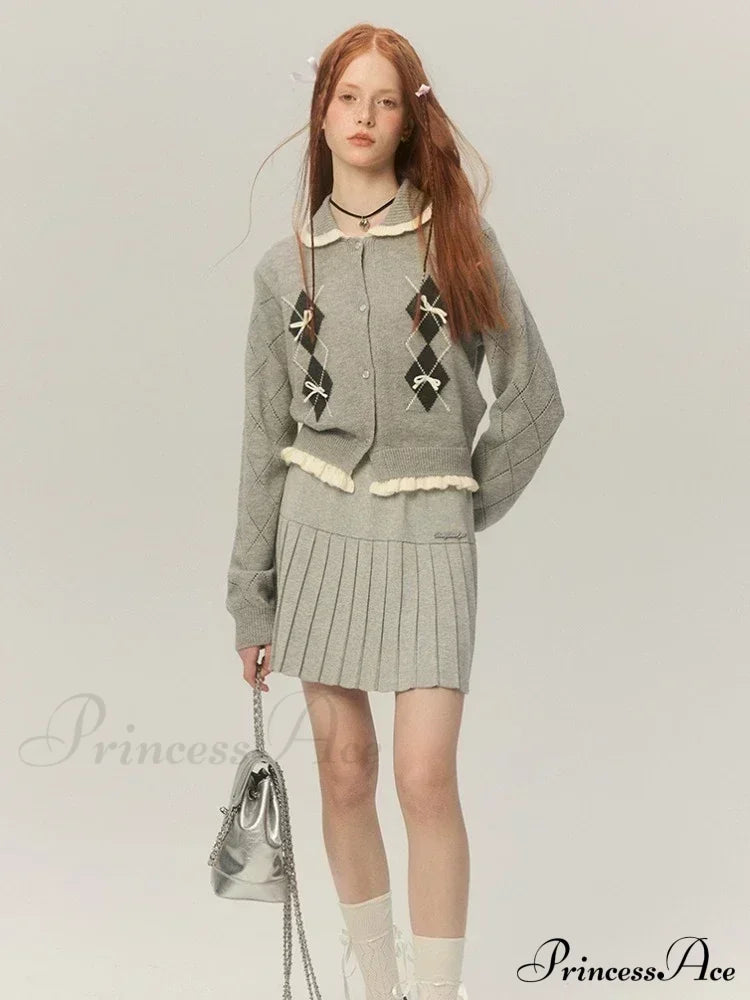 Argyle Collar Stylish Buttoned Knitted Cardigan