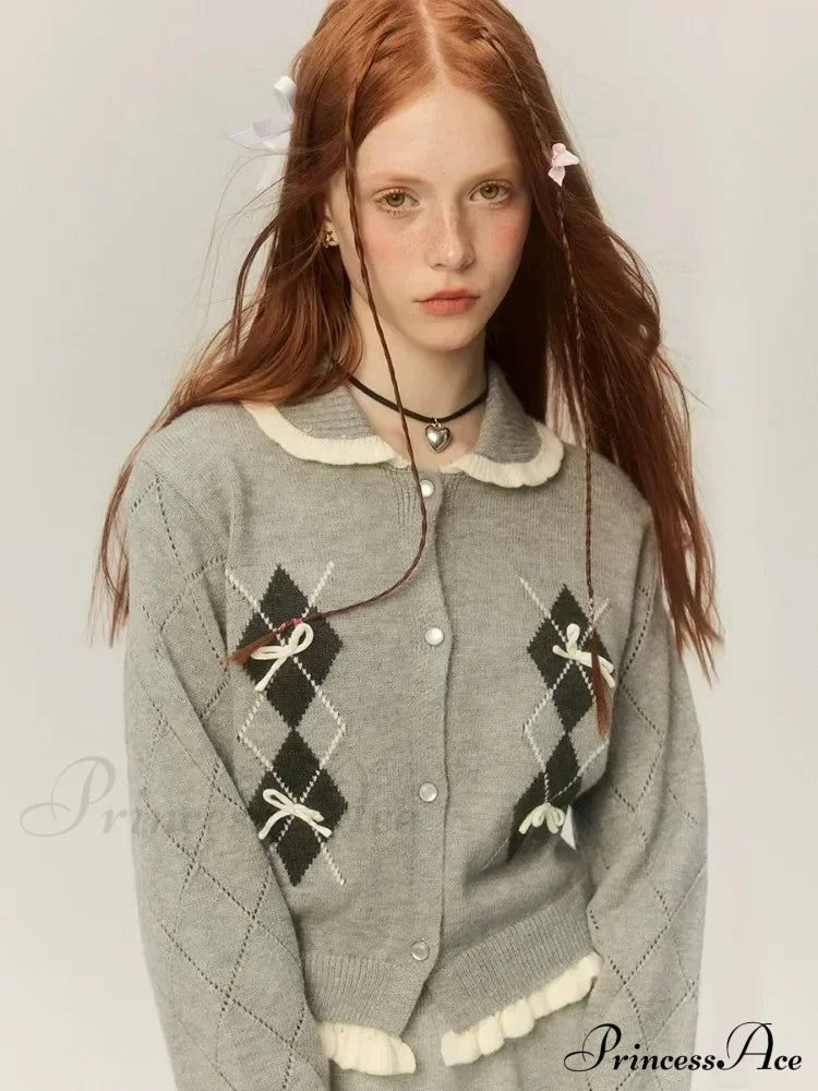 Argyle Collar Stylish Buttoned Knitted Cardigan