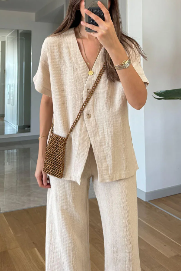 V-neck Short Sleeves & Pants Two-piece Set