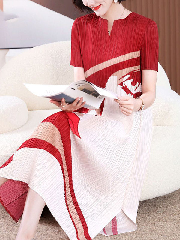 A-line Loose Figure Pleated V-neck Midi Dresses