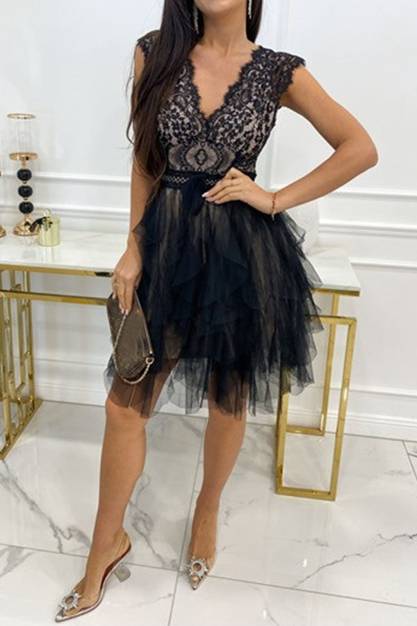 V-neck Lace Sleeveless Layered Midi Dress