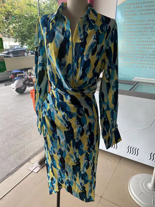 High Waisted Long Sleeves Asymmetric Pleated Printed Split-joint Deep V-neck Midi Dresses