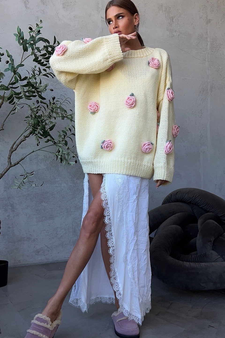 Crew Neck Minimalist 3d Flower Knit Sweater