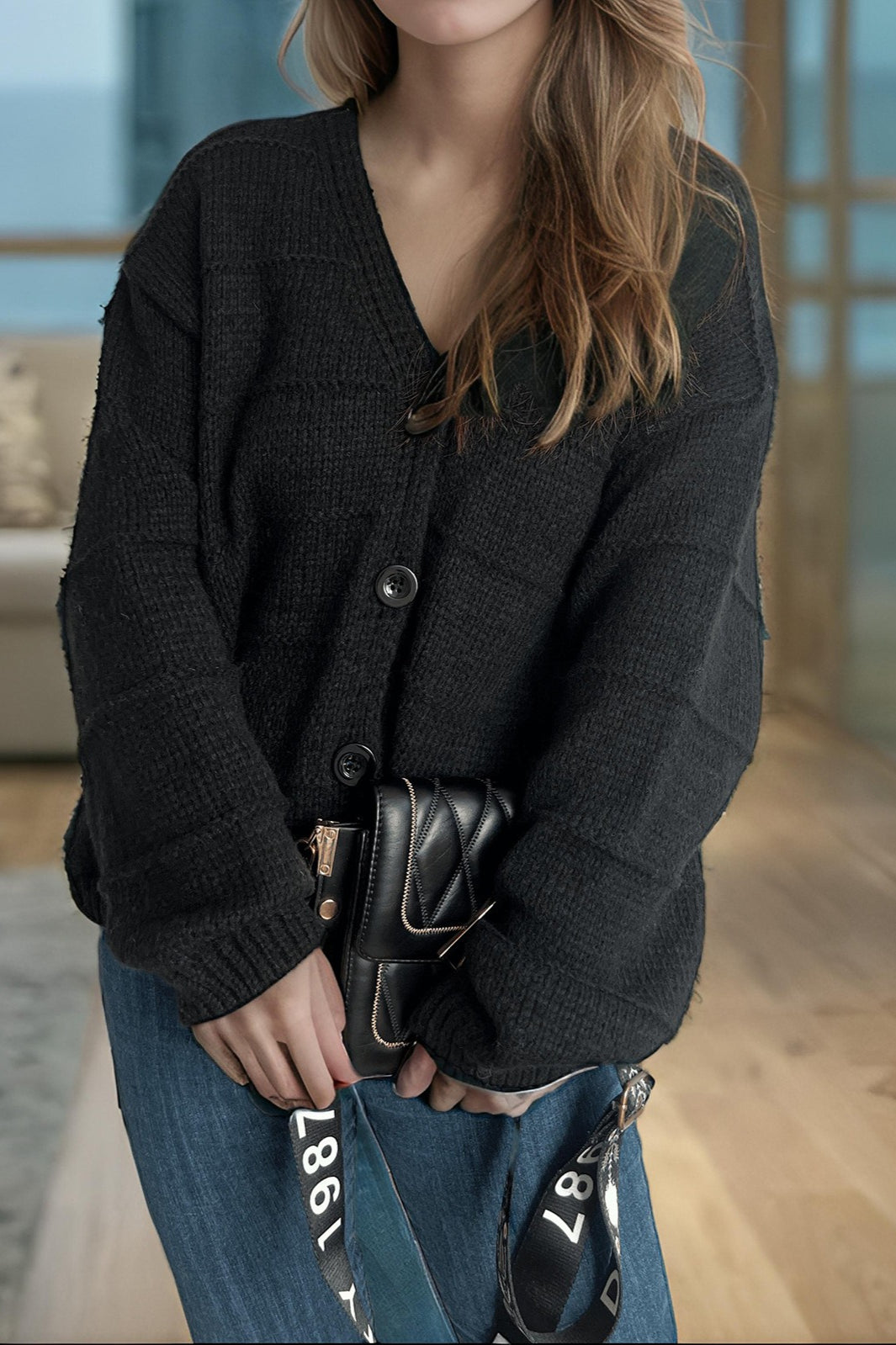 Relaxed V-neck Cardigan