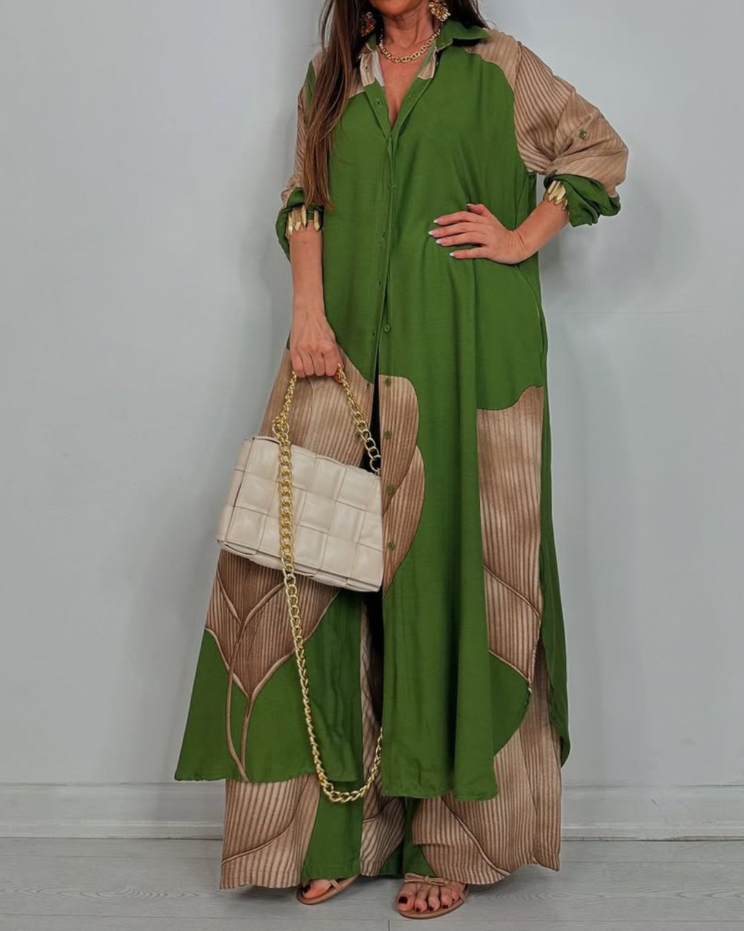 V-neck Patchwork Printed Top and Pants Commuting Suit