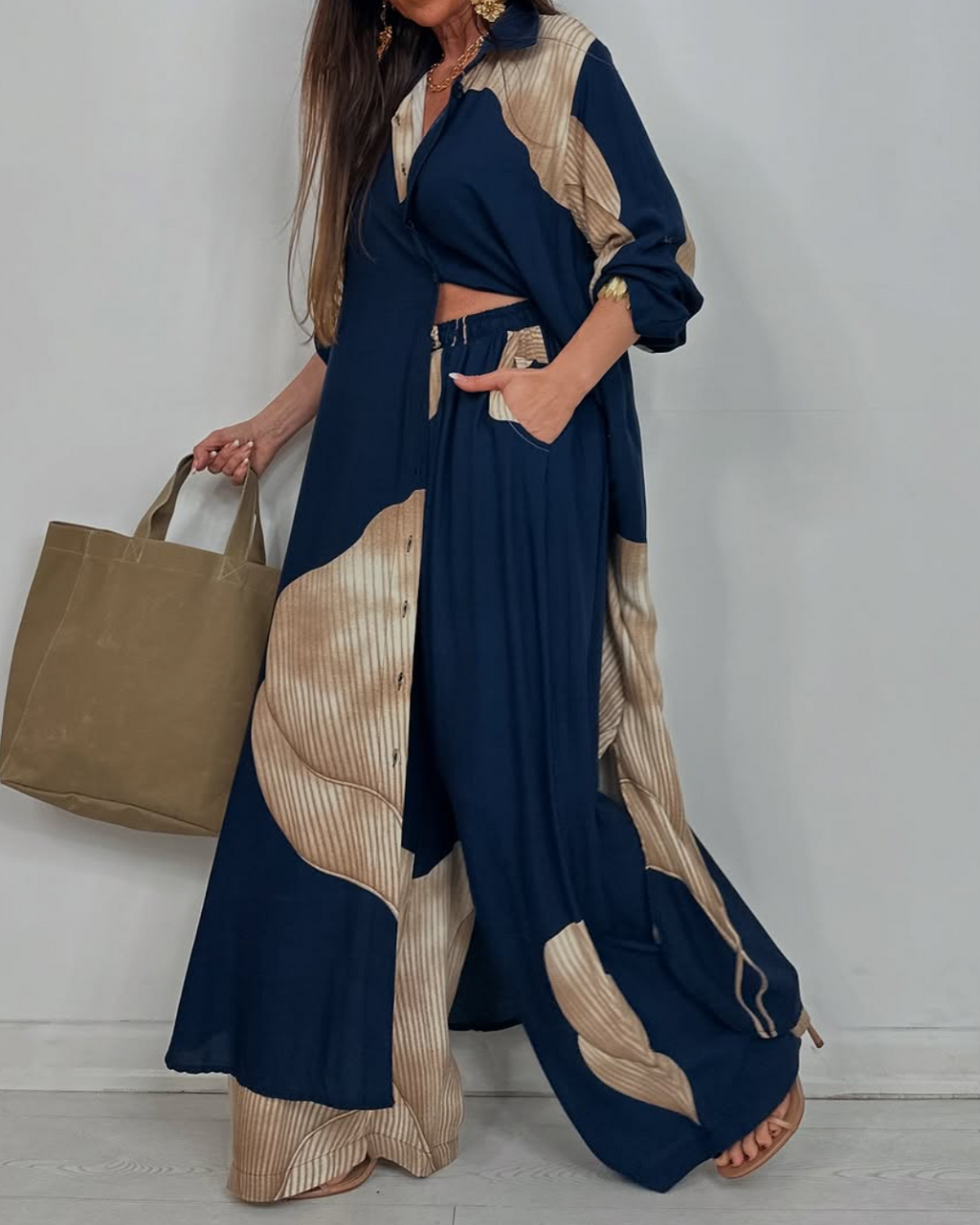 V-neck Patchwork Printed Top and Pants Commuting Suit