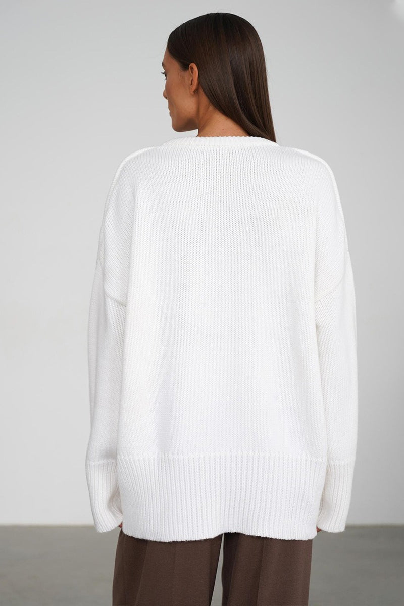 Classic Crew Neck Relaxed Knit Sweater